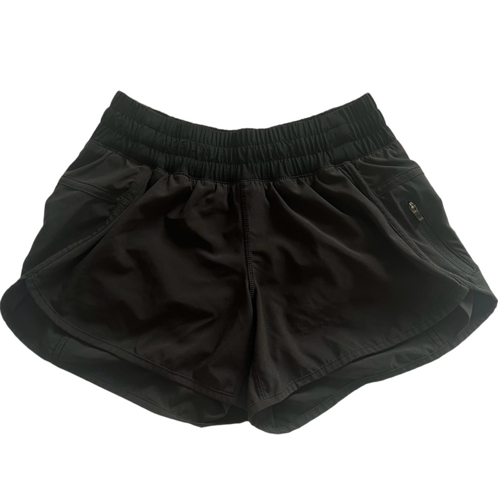 Lululemon tracker shorts